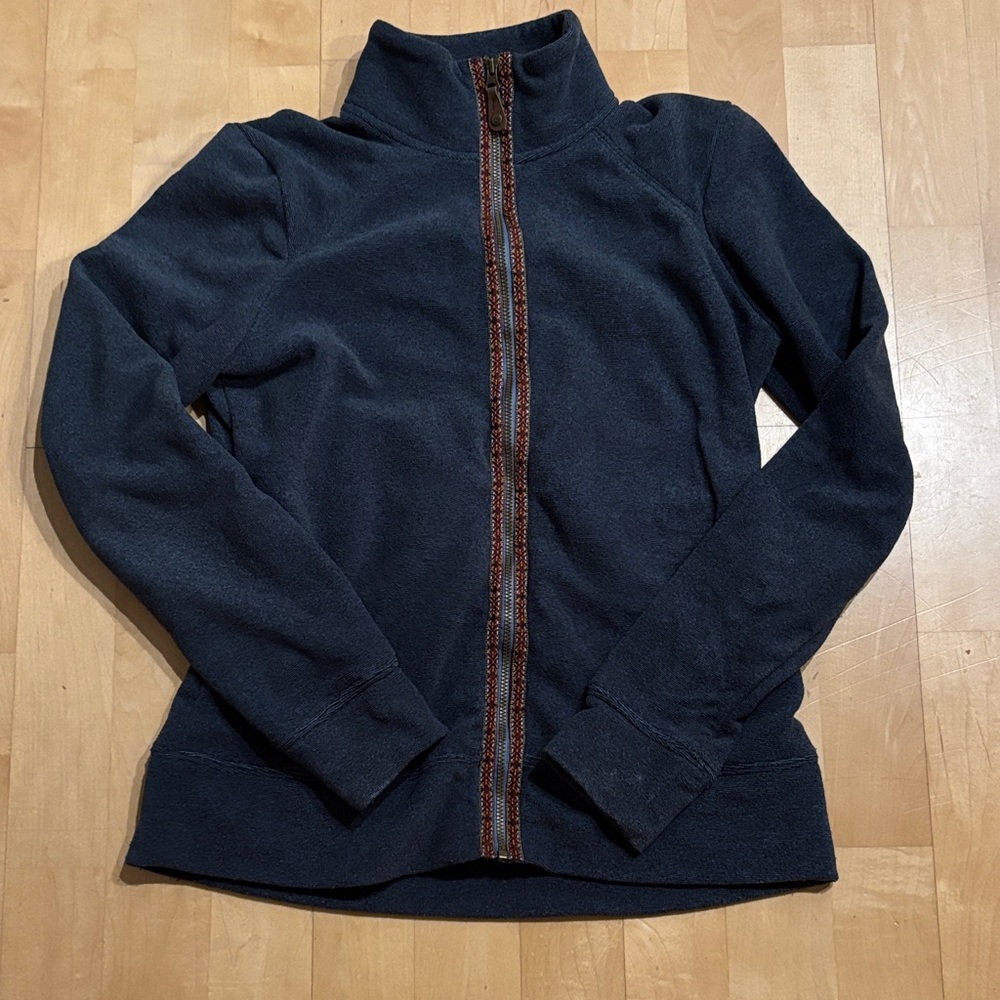 Stylish Blue High-Collar Jacket with Zipper Detail